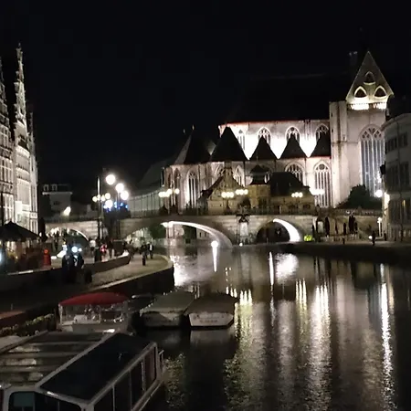 아파트 Wonderful Monet